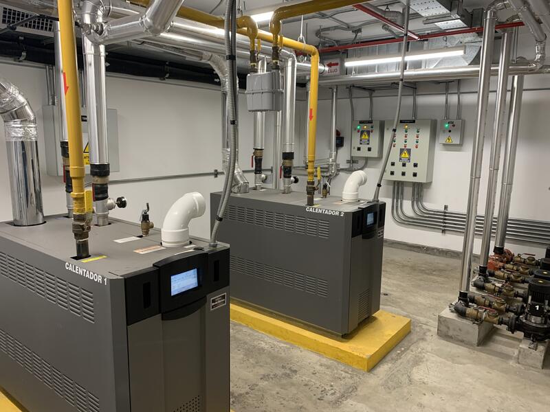 HOTEL-HOLIDAY-INN-SAN-ISIDRO